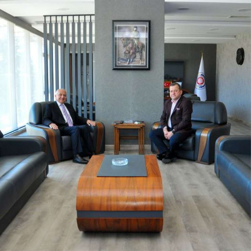 Çorum CHP Çorum Milletvekili Aday Adayı Ahmet Yüksel Bellek'e, Yönetim Kurulu Başkanımız Çetin Başaranhıncal'a yapmış olduğu ziyaret için teşekkür ederiz.