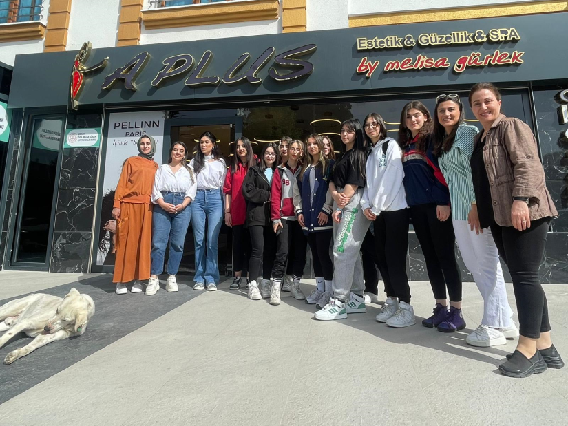 Türkiye Odalar ve Borsalar Birliği (TOBB) Çorum Kadın Girişimciler Kurulu (KGK) ve Çorum Bahçelievler Mesleki ve Teknik Anadolu Lisesi tarafından hazırlanan 