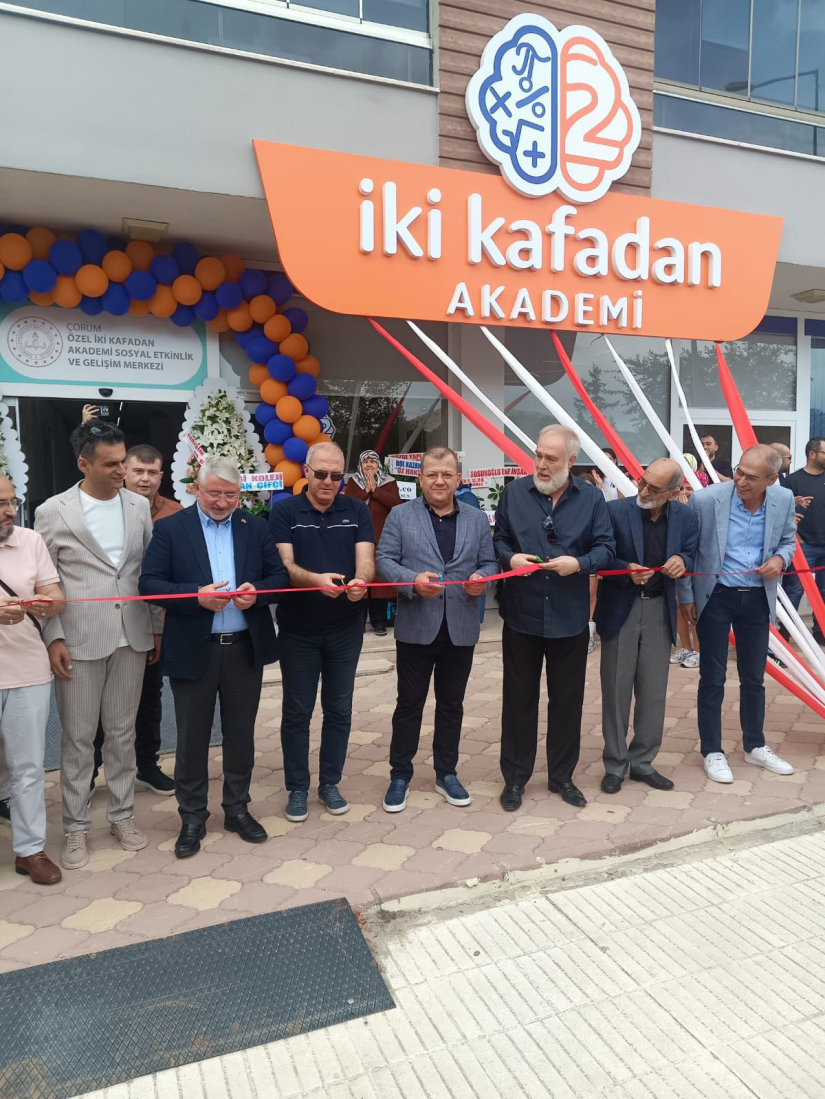 İki Kafadan Akademi Açılış Töreni