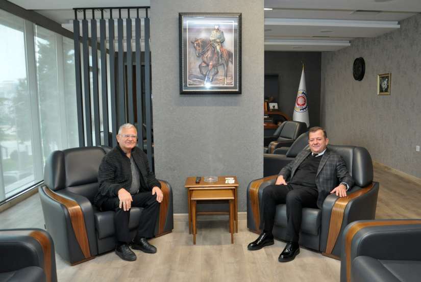 Uğur Çapa, Yönetim Kurulu Başkanımız Çetin Başaranhıncal'a hayırlı olsun ziyaretinde bulundu.