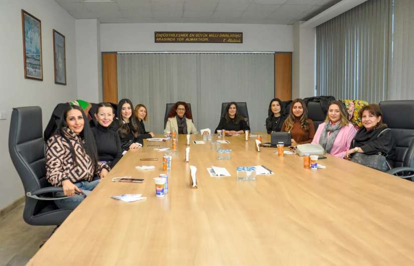 Odamız Kadın Girişimciler İcra Kurulu Toplantısı, Yönetim Kurulu Üyemiz Nilüfer Akın Başkanlığında gerçekleştirildi. Gündem maddeleri görüşülüp kabul edildikten sonra toplantı sona erdi.